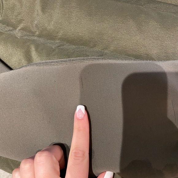 Lululemon reversible olive jacket - Picture 5 of 9